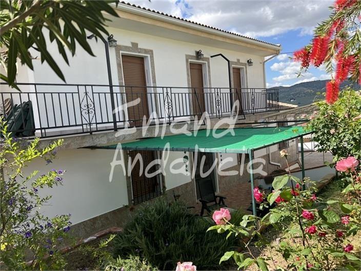 Town House (TH6383) image 1